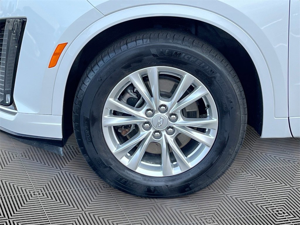 Certified 2024 Cadillac XT6 Luxury w/ LPO, Floor Liner Package image 10