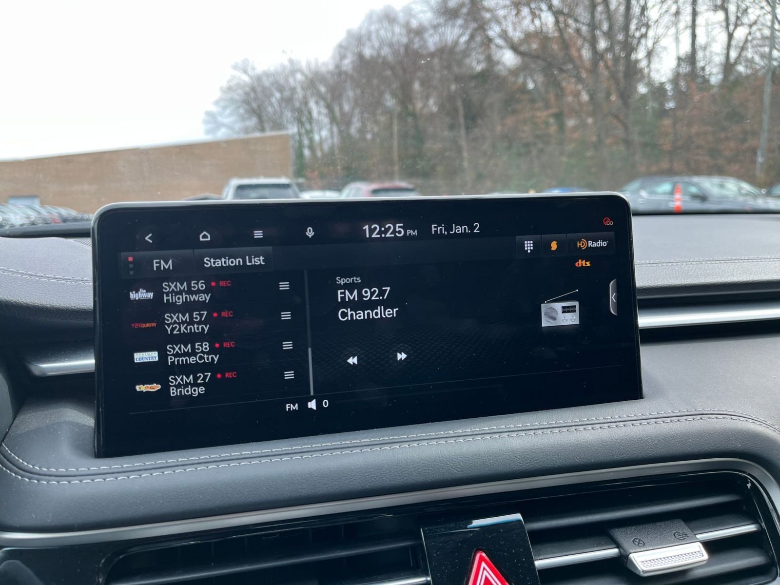 Used 2025 Genesis G70 2.5T image 21