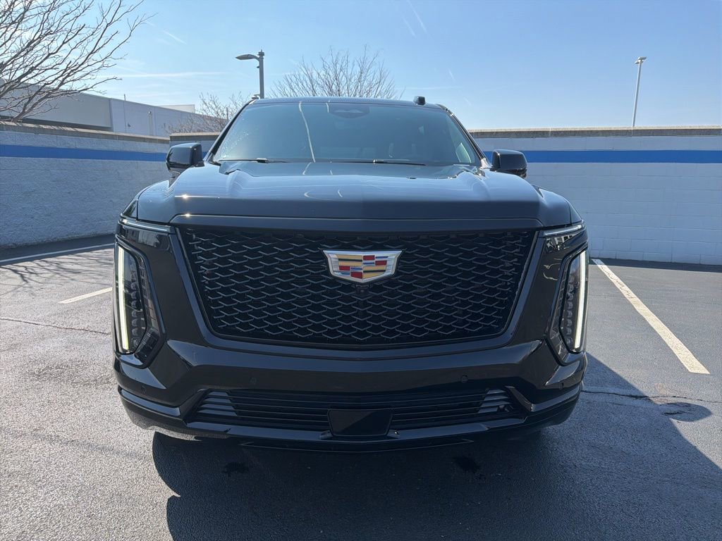 Used 2025 Cadillac Escalade ESV Sport Platinum image 8