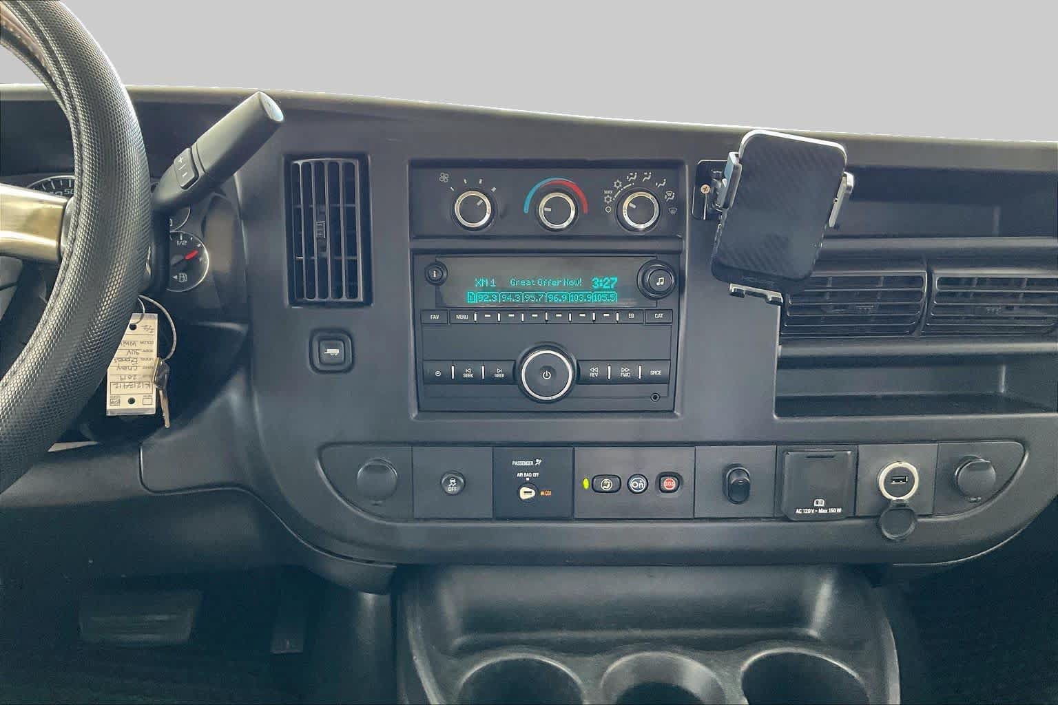 Used 2019 Chevrolet Express 3500 w/ Power Convenience Package RWD image 6