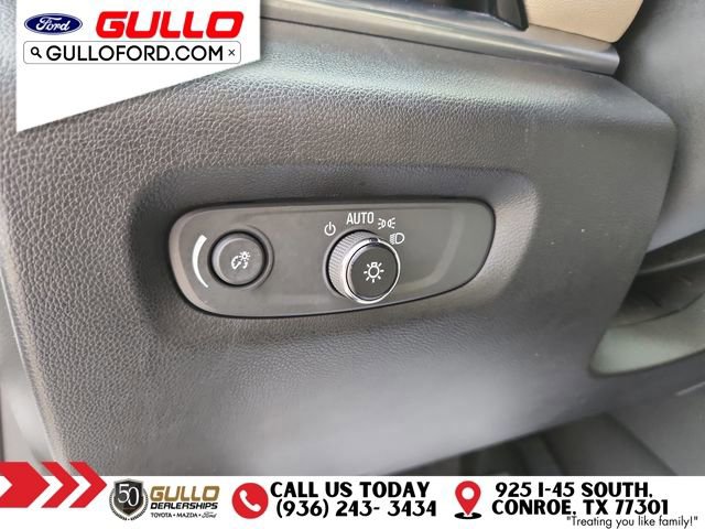 Used 2023 Chevrolet Traverse LS FWD image 19