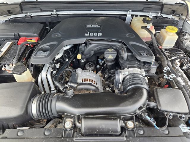 Certified 2020 Jeep Gladiator Rubicon AWD/4WD image 32