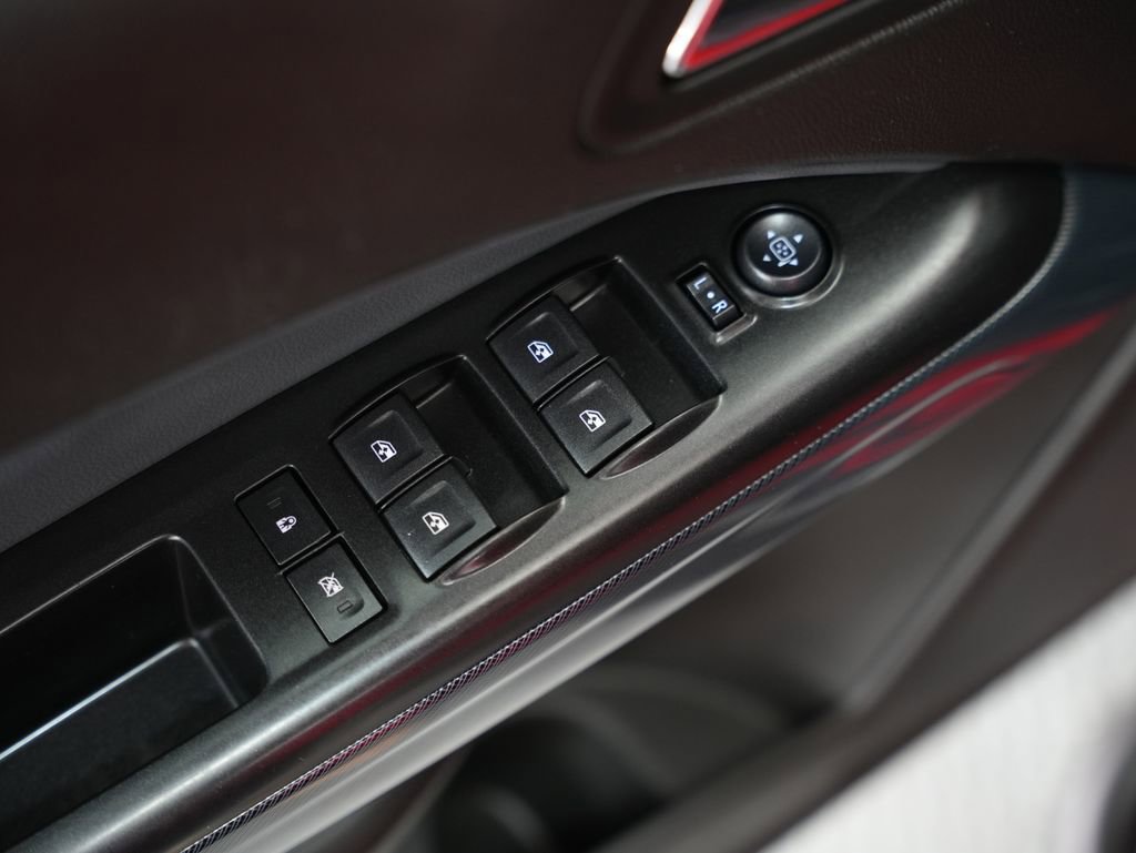 Used 2015 Chevrolet Colorado Z71 w/ LPO, Gearon Divider Package AWD/4WD image 37