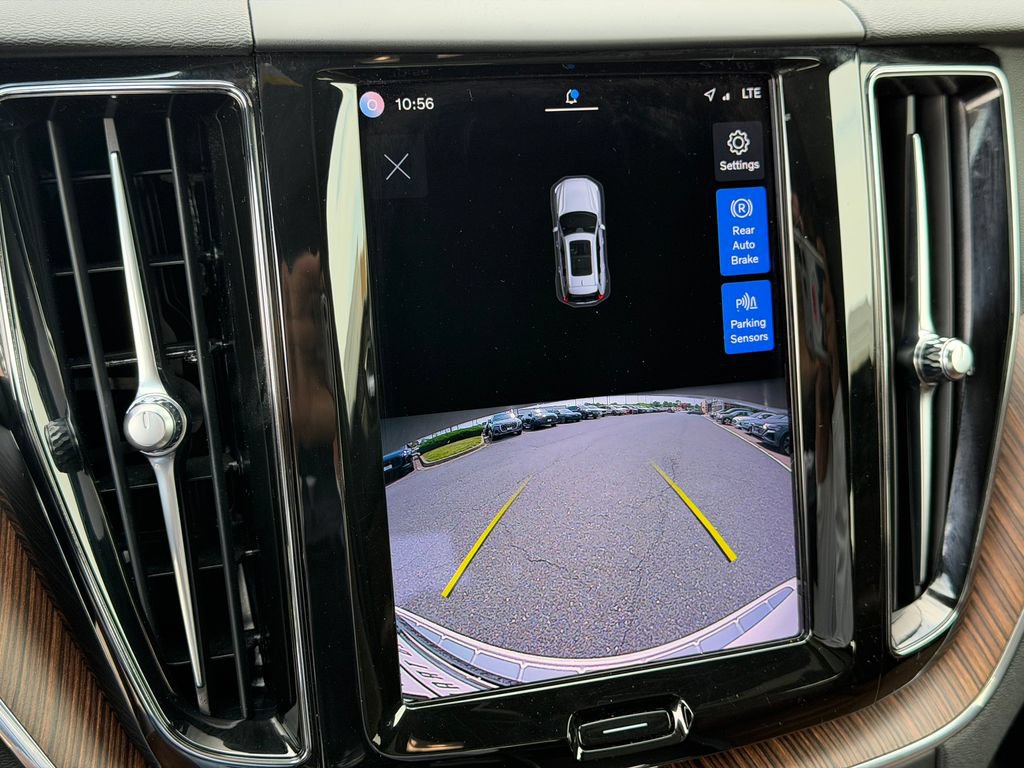 Used 2022 Volvo XC60 T8 Inscription Expression w/ Climate Package AWD/4WD image 30