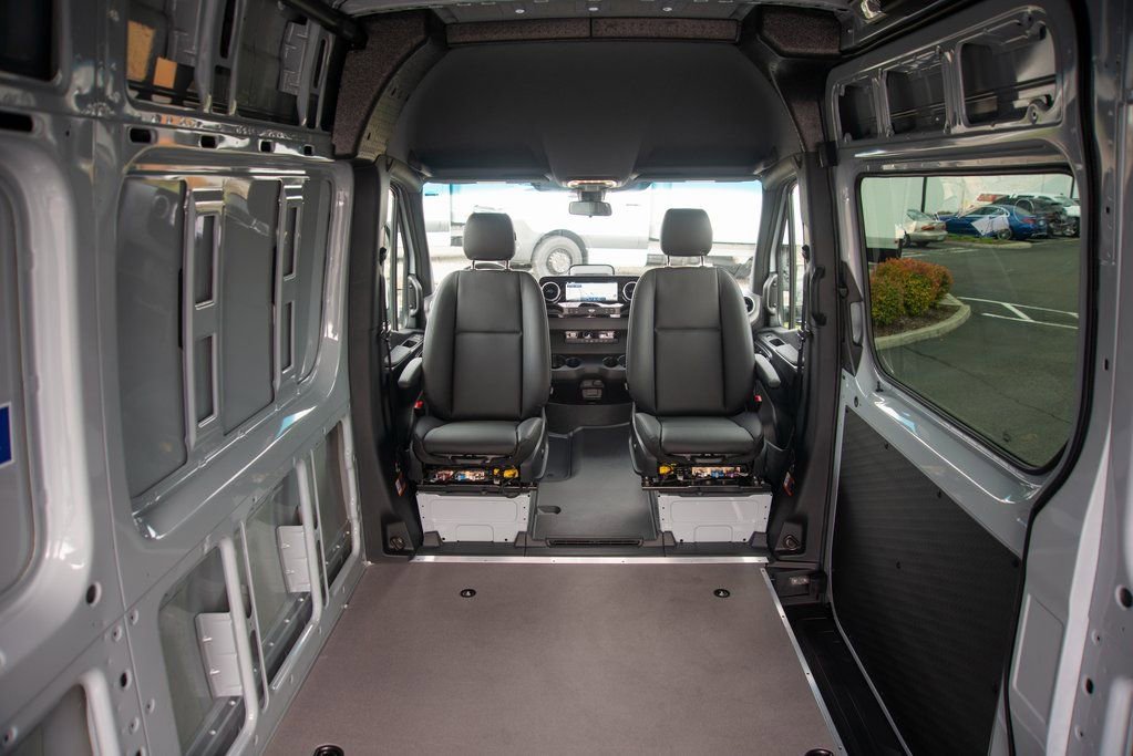 New 2025 Mercedes-Benz Sprinter 2500 image 28