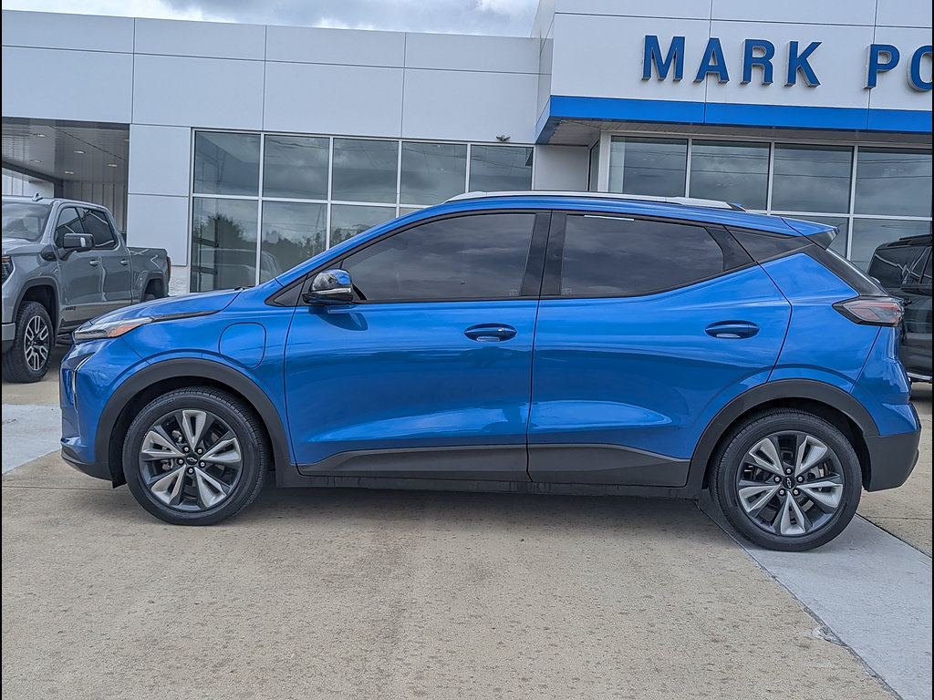 Used 2022 Chevrolet Bolt EUV LT w/ Convenience Package FWD image 10
