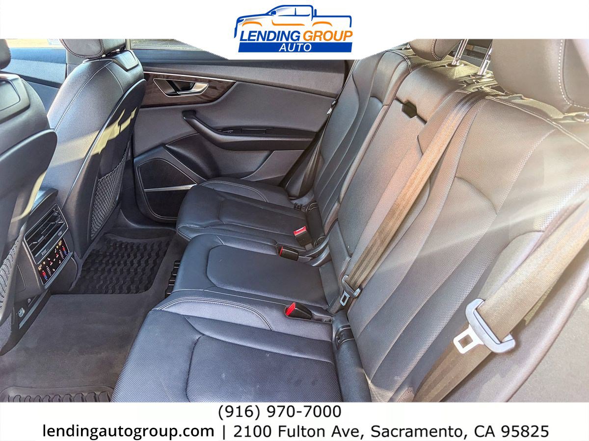 Used 2021 Audi Q8 Premium Plus w/ Premium Plus Package image 17