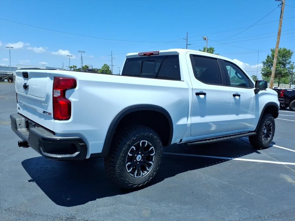 New 2026 Chevrolet Silverado 1500 ZR2 AWD/4WD image 3