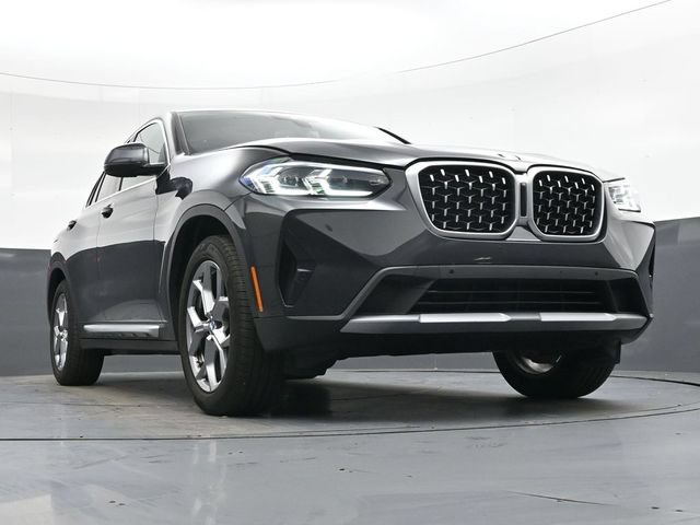 Used 2025 BMW X4 xDrive30i AWD/4WD image 44