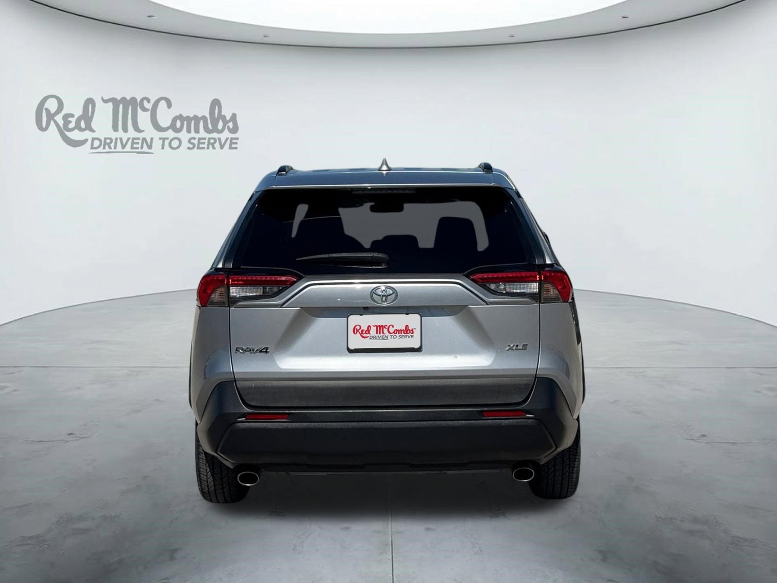 Used 2021 Toyota RAV4 XLE image 4