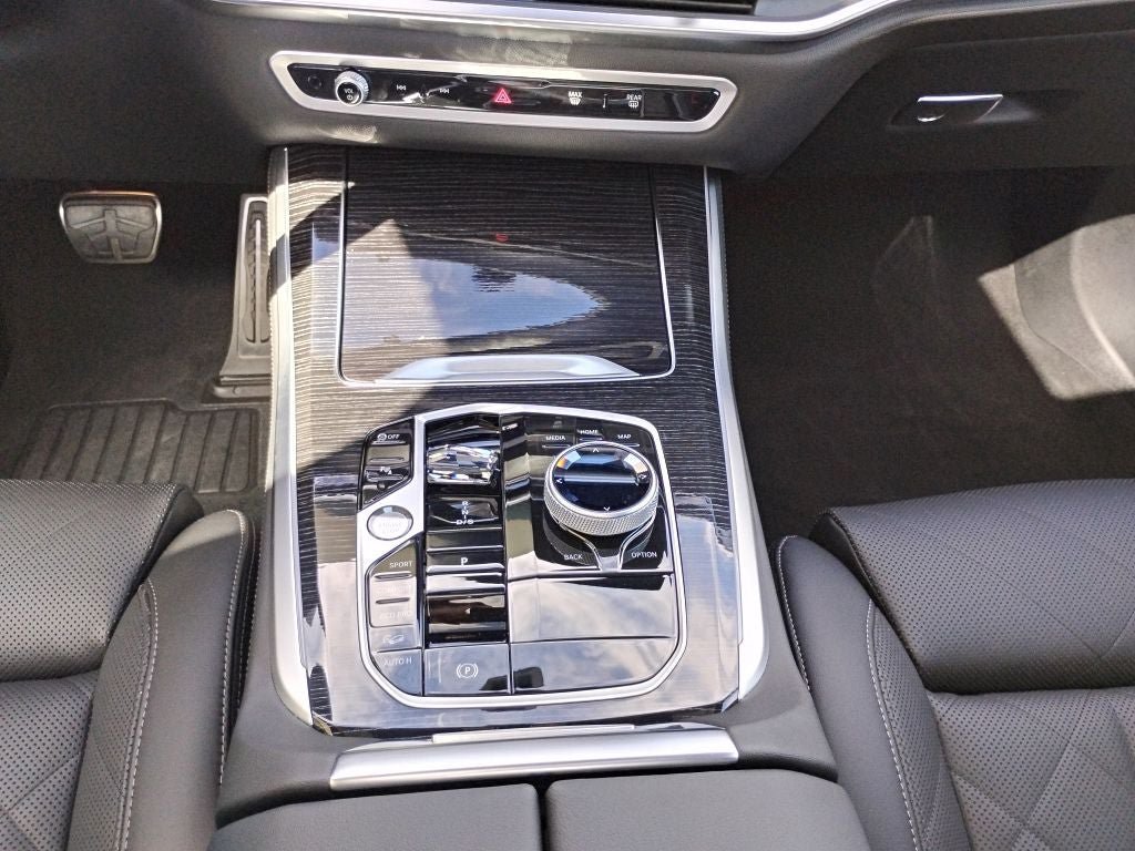 Used 2026 BMW X5 xDrive40i w/ Executive Package AWD/4WD image 26
