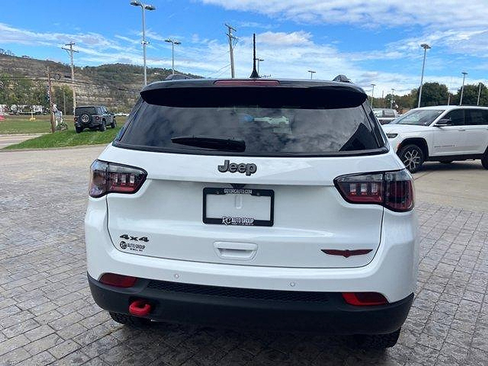 New 2026 Jeep Compass Trailhawk image 6