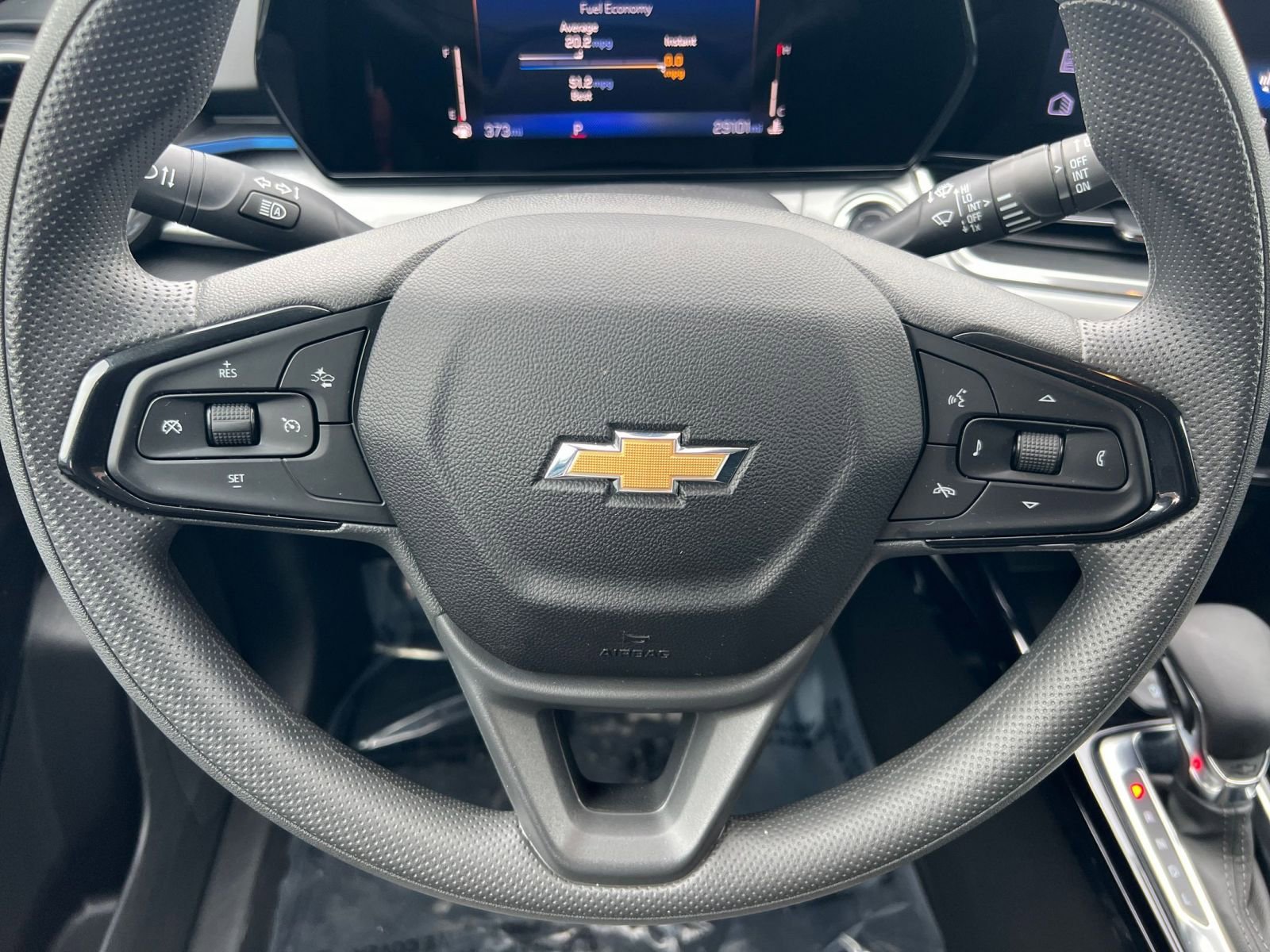Used 2025 Chevrolet Trax LT image 28