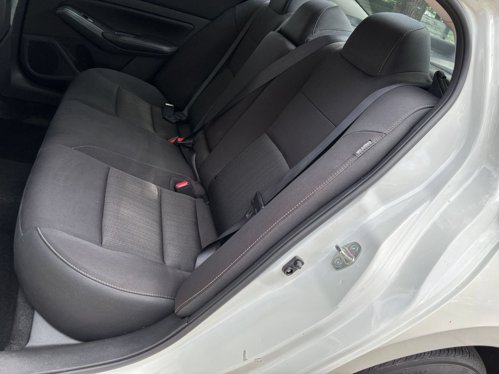 Used 2025 Nissan Altima 2.5 SV FWD image 31