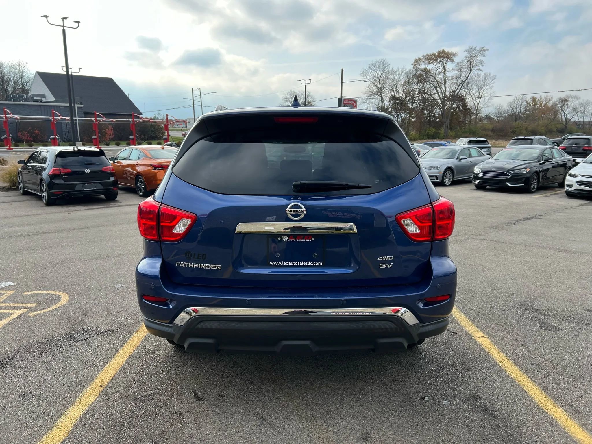 Used 2019 Nissan Pathfinder SV image 6