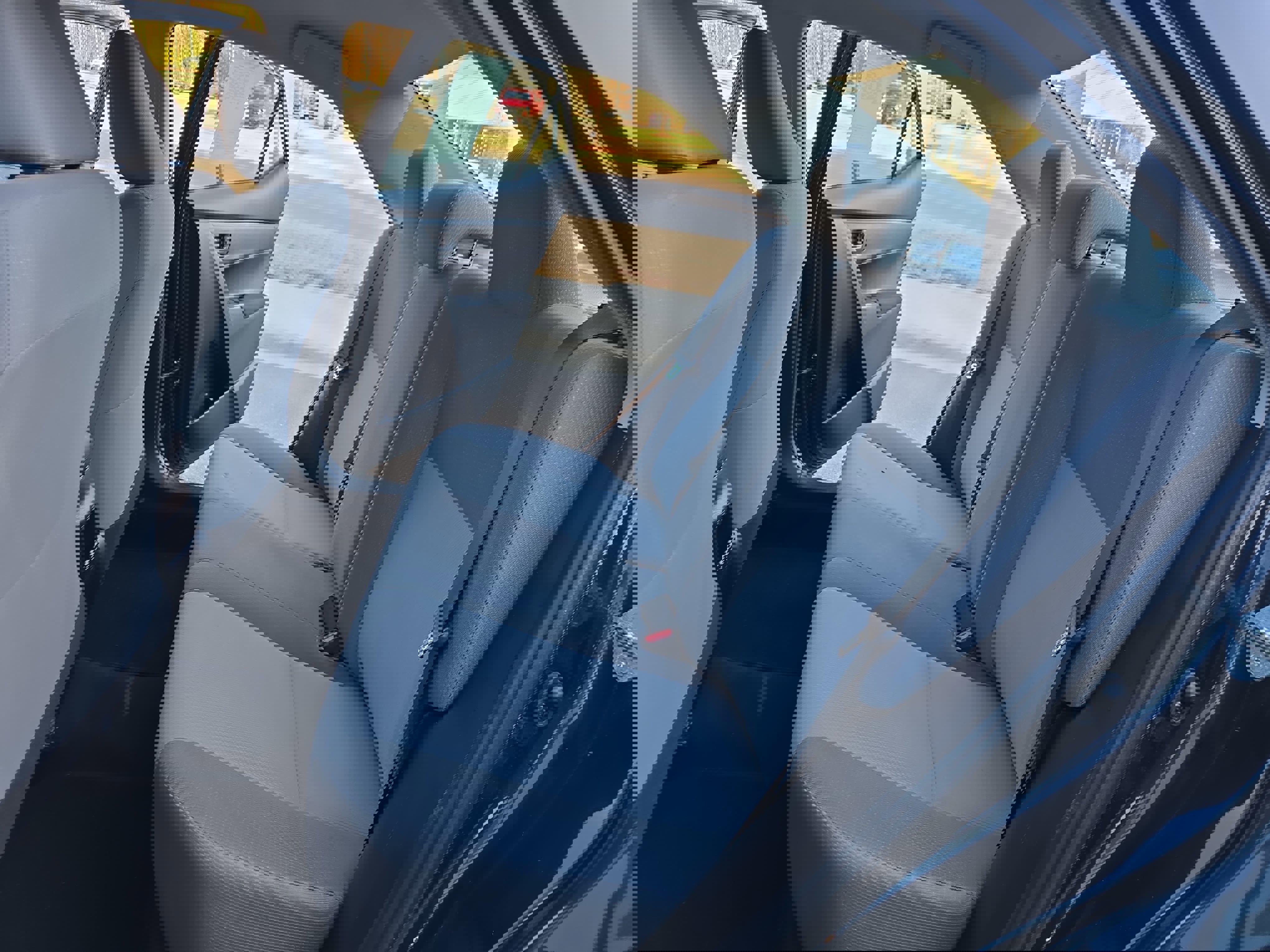 Used 2019 Toyota Corolla LE image 14