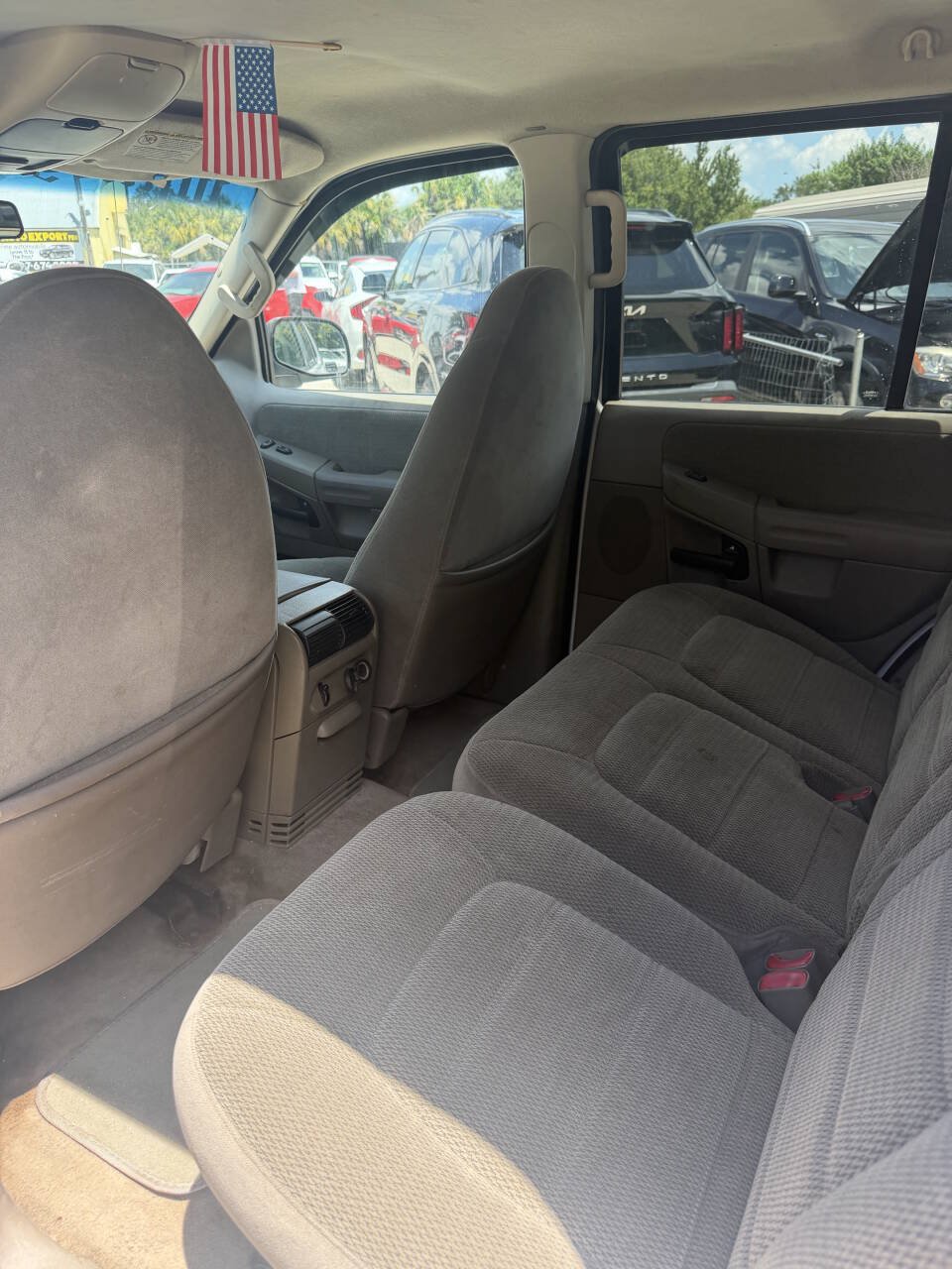 Used 2002 Ford Explorer XLT AWD/4WD image 10