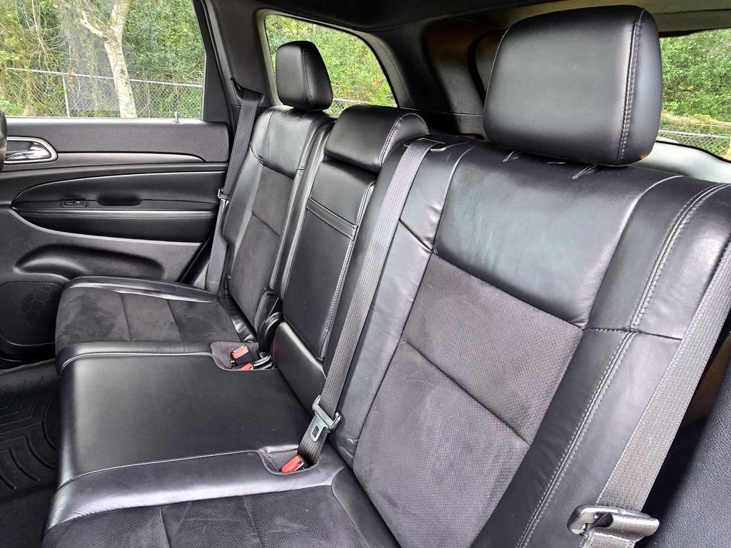 Used 2018 Jeep Grand Cherokee Altitude image 24