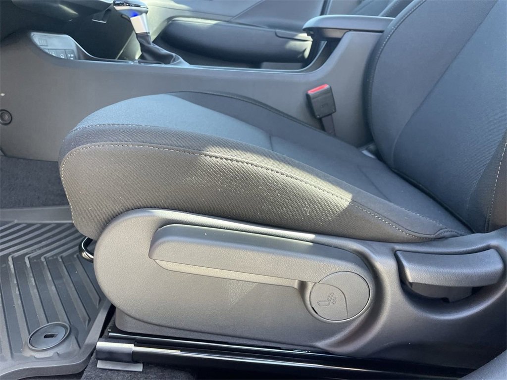 New 2026 Hyundai Kona SE image 24