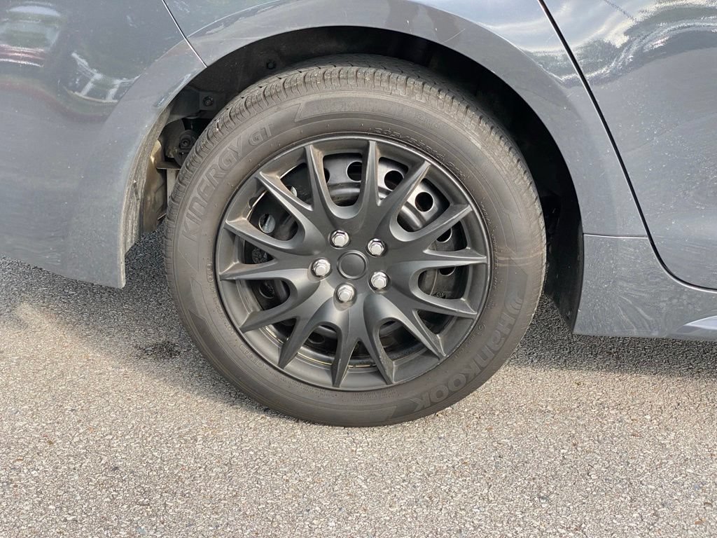 Used 2026 Toyota Corolla LE FWD image 32