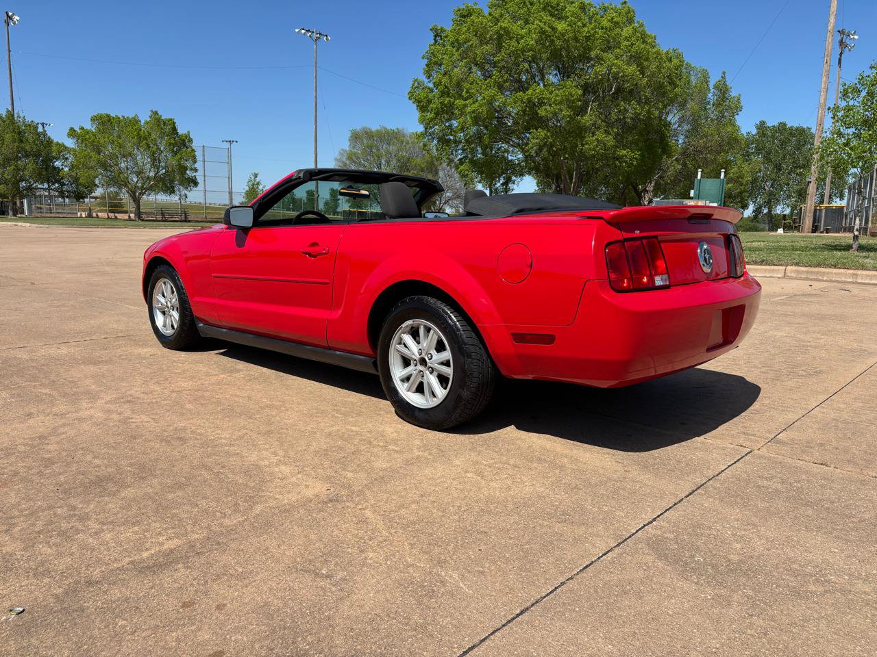 Used 2007 Ford Mustang Premium RWD image 38