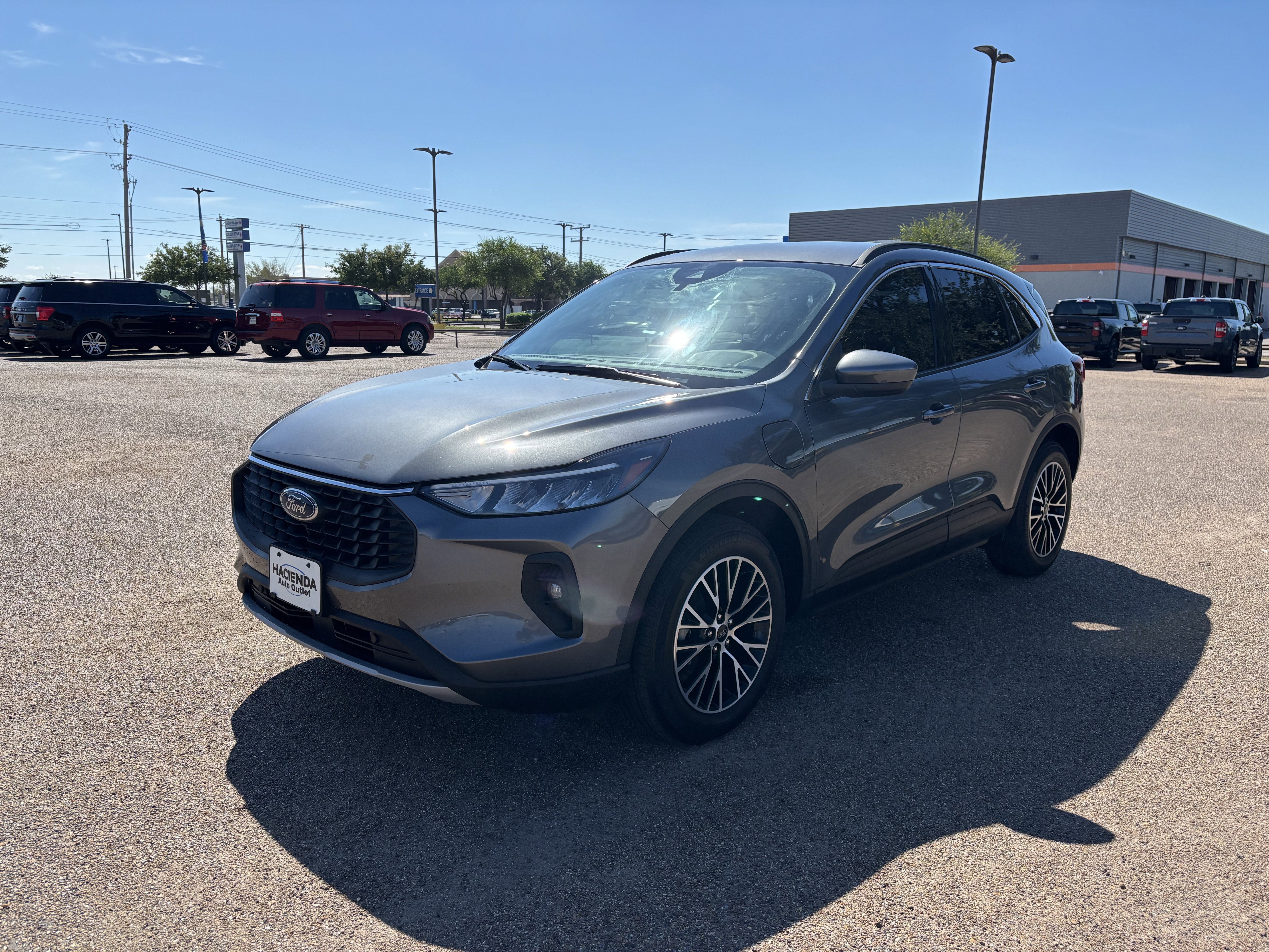 Certified 2023 Ford Escape SE