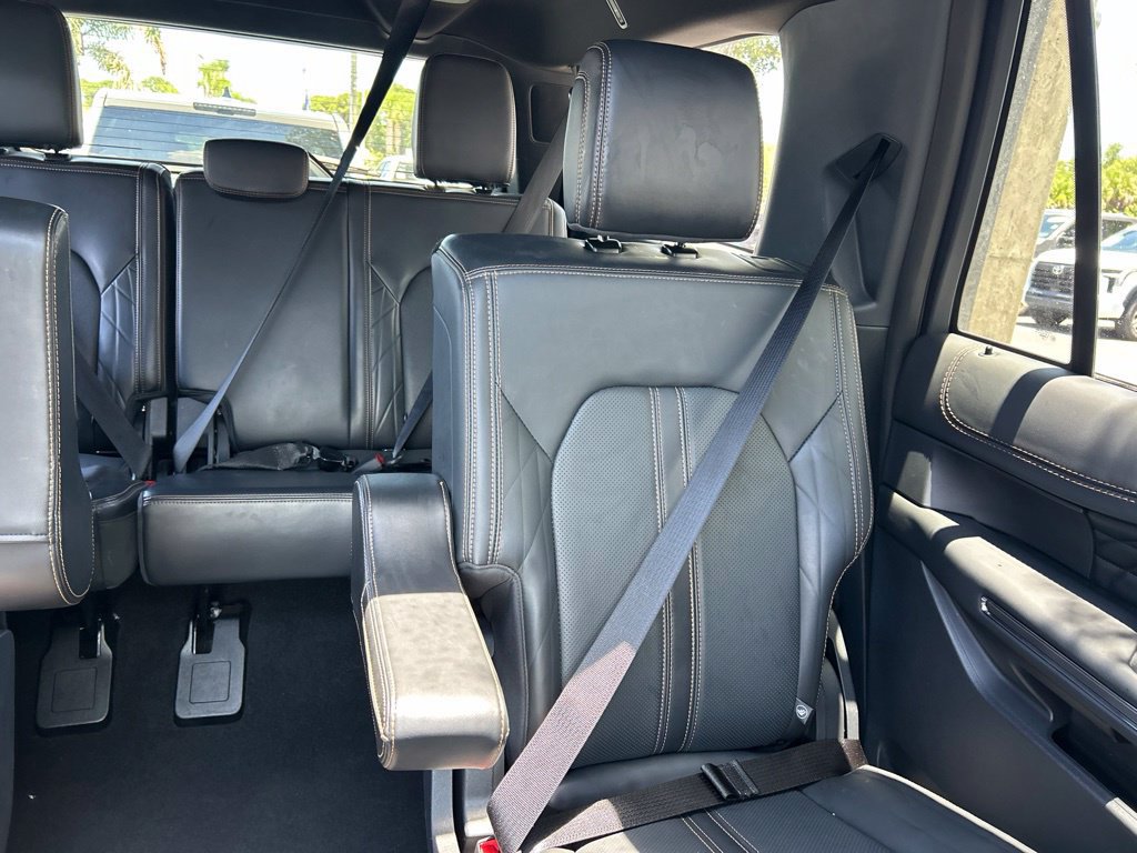 Used 2023 Ford Expedition Max Platinum AWD/4WD image 15