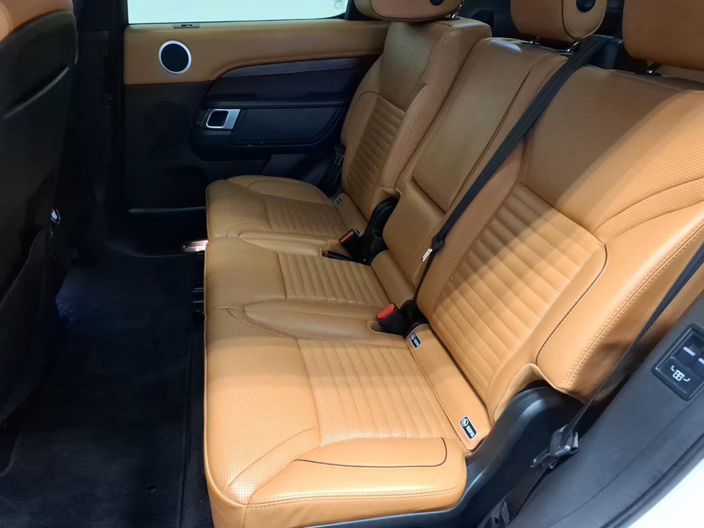 Used 2019 Land Rover Discovery HSE Luxury AWD/4WD image 21