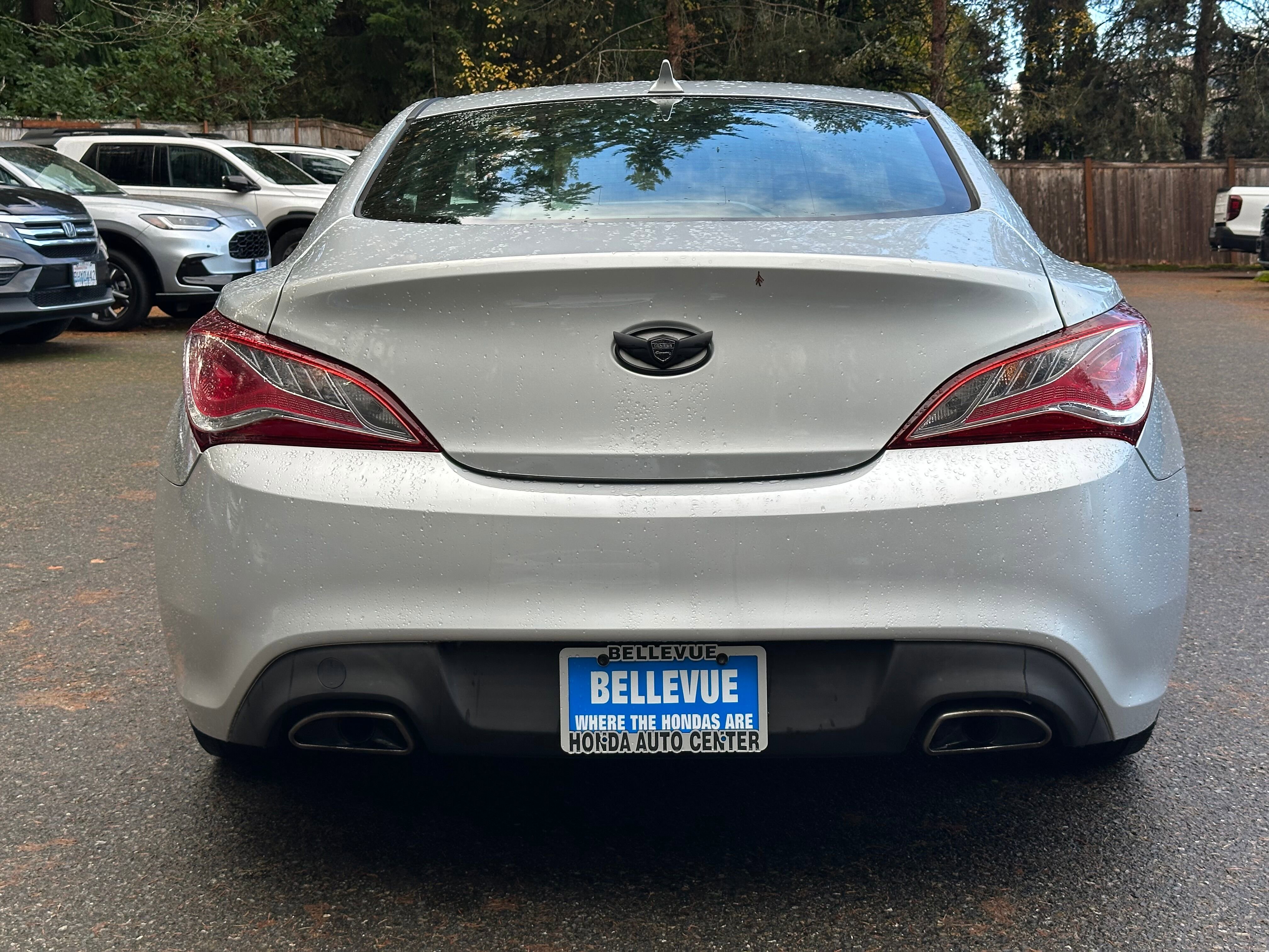 Used 2013 Hyundai Genesis 2.0T image 6