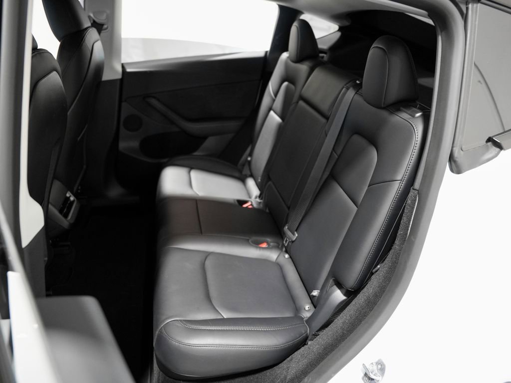 Used 2024 Tesla Model Y Performance AWD/4WD image 27