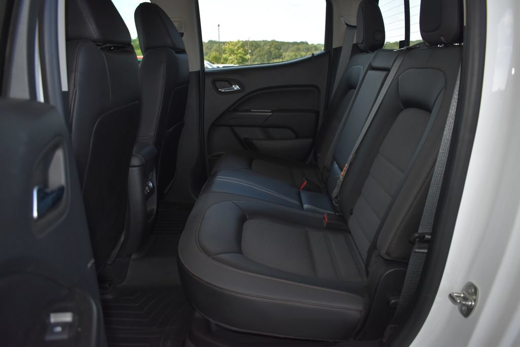 Used 2022 GMC Canyon AT4 w/ Driver Alert Package AWD/4WD image 15