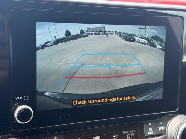 Certified 2025 Toyota Highlander LE FWD image 16