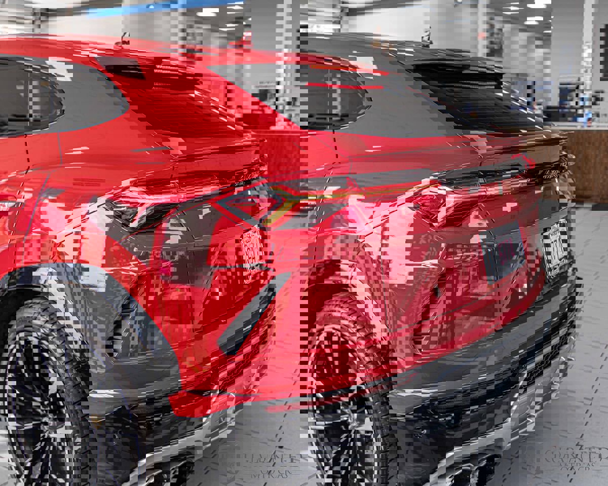 Used 2020 Lamborghini Urus image 12