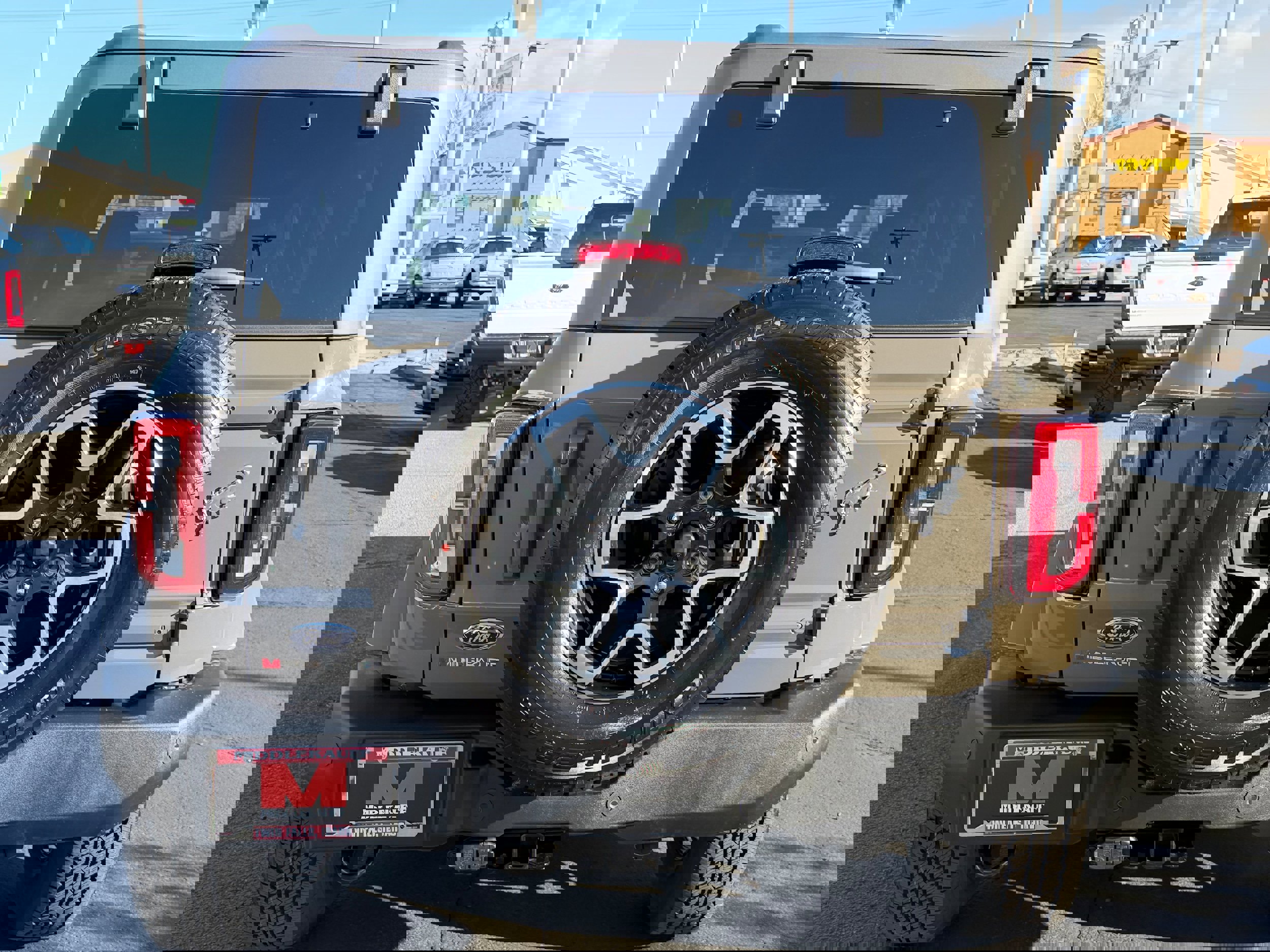 New 2025 Ford Bronco Outer Banks image 4