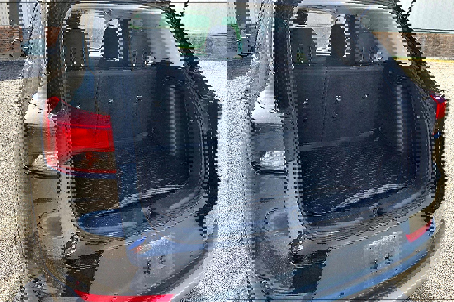 Used 2021 Chevrolet TrailBlazer LT w/ Convenience Package image 19