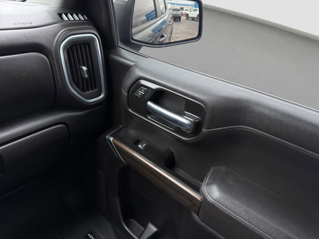 Used 2022 Chevrolet Silverado 1500 LT AWD/4WD image 17