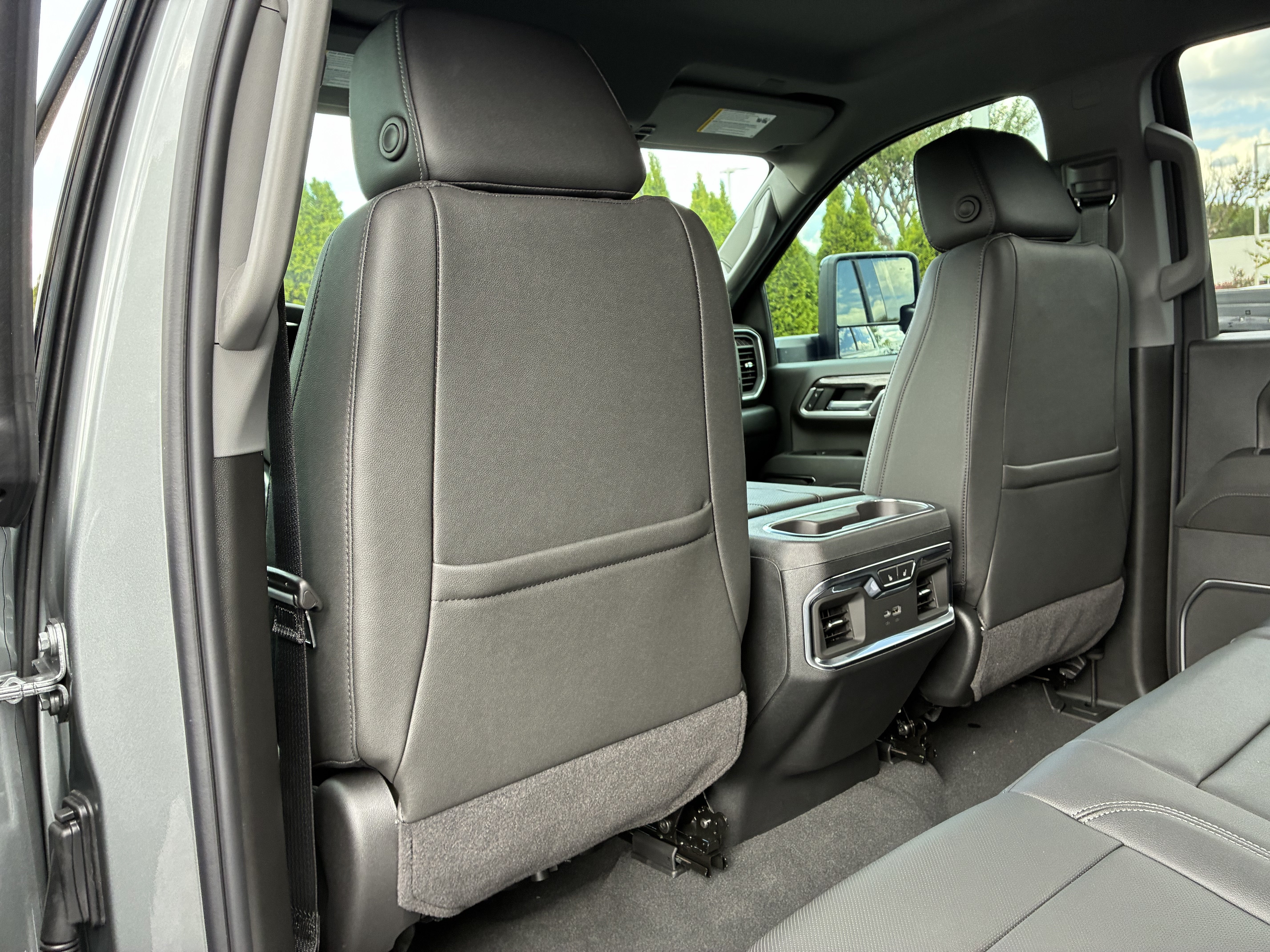 New 2026 Chevrolet Silverado 3500 LTZ w/ LTZ Plus Package AWD/4WD image 17