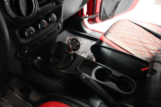 Used 2014 Jeep Wrangler Unlimited Sport AWD/4WD image 18