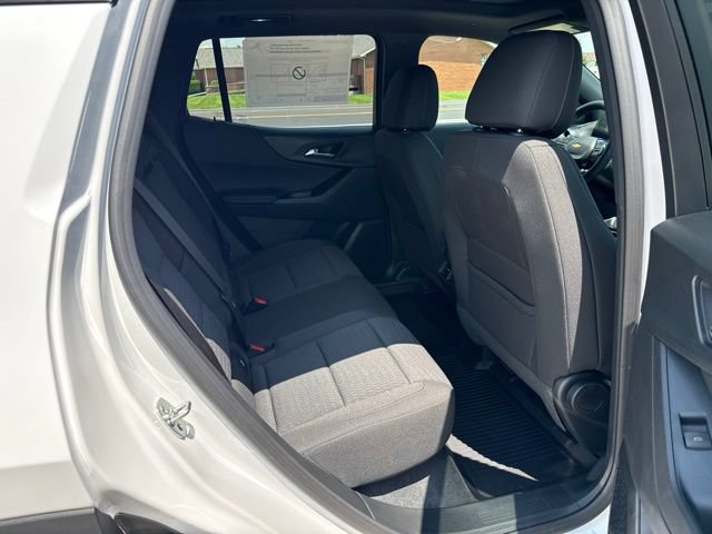 New 2027 Chevrolet Equinox LT w/ LPO, Floor Liner Package AWD/4WD image 24