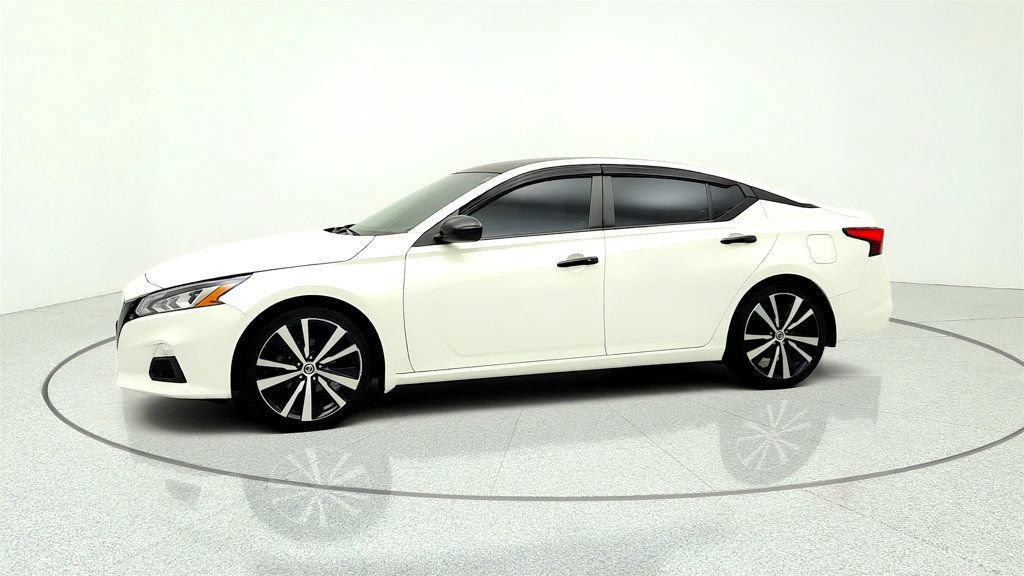 Used 2022 Nissan Altima 2.5 SR FWD image 8