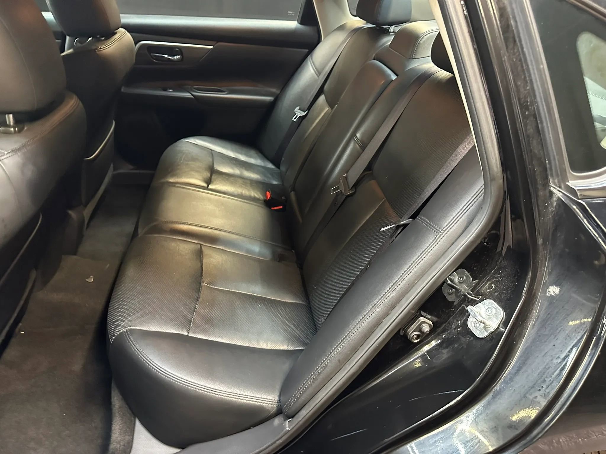 Used 2015 Nissan Altima 2.5 SL w/ Technology Package FWD image 23
