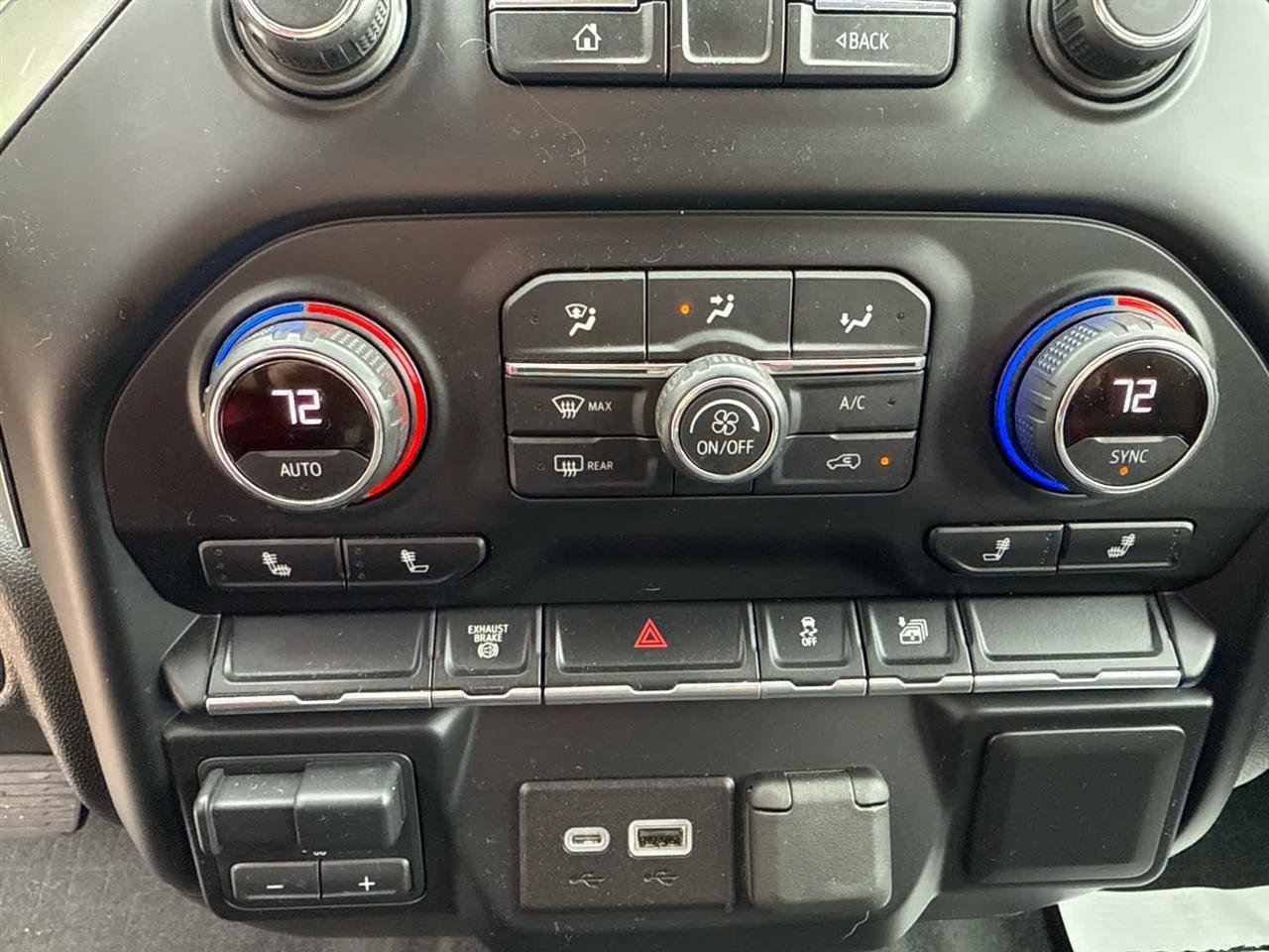 Used 2021 Chevrolet Silverado 3500 LT w/ Convenience Package image 17