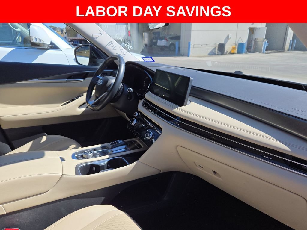 Used 2023 INFINITI QX60 Luxe w/ Cargo Package AWD/4WD image 18
