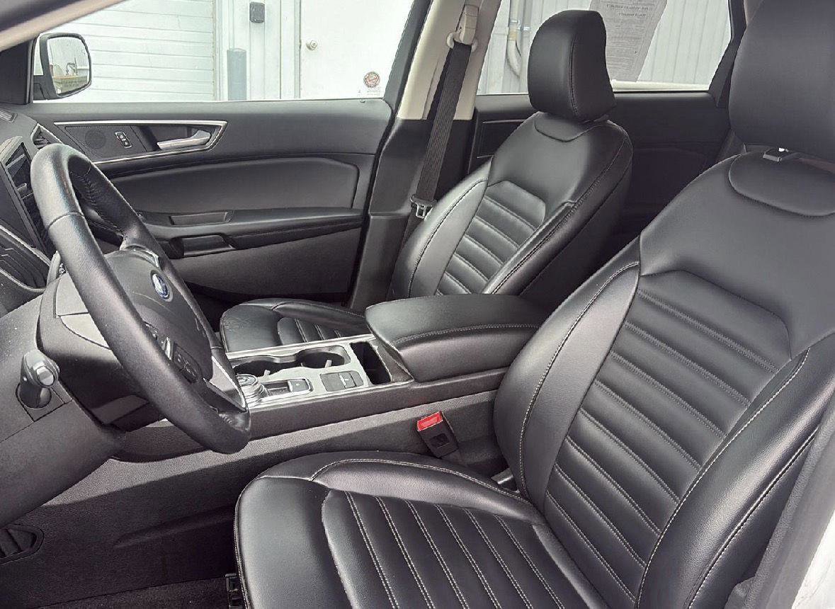 Used 2024 Ford Edge SEL image 8