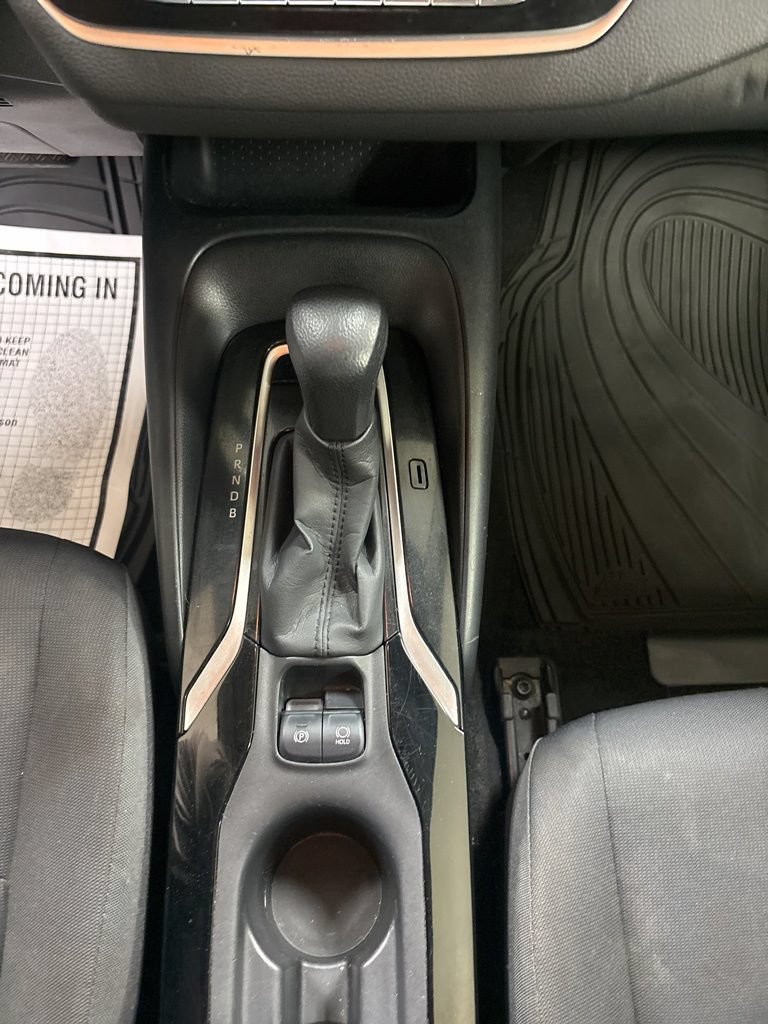 Used 2020 Toyota Corolla LE FWD image 13