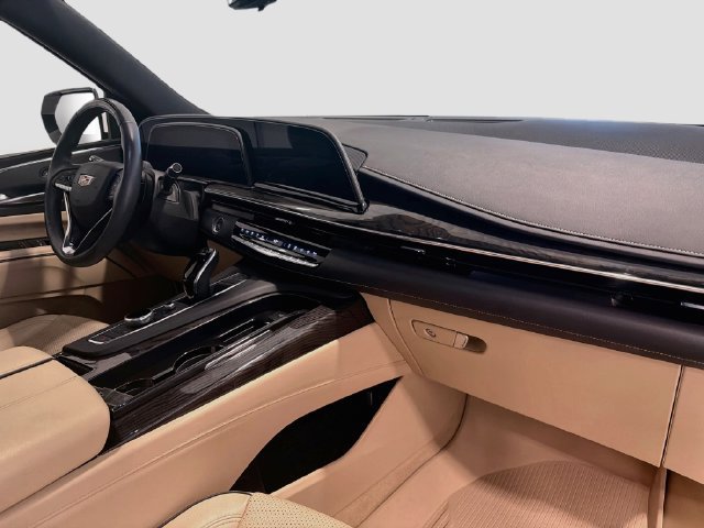 Used 2024 Cadillac Escalade Premium Luxury AWD/4WD image 25