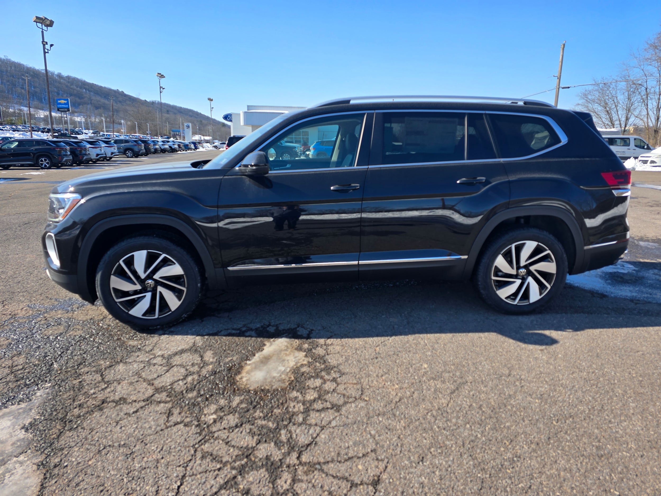 New 2026 Volkswagen Atlas SEL AWD/4WD image 4