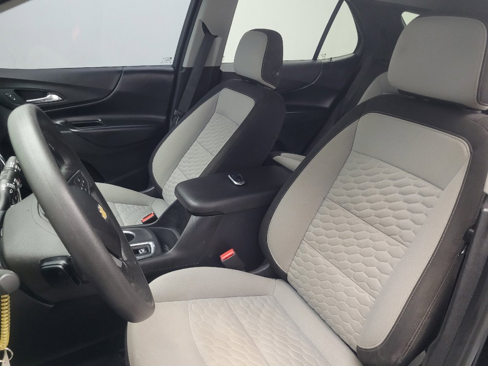 Used 2020 Chevrolet Equinox LS w/ LS Convenience Package image 17