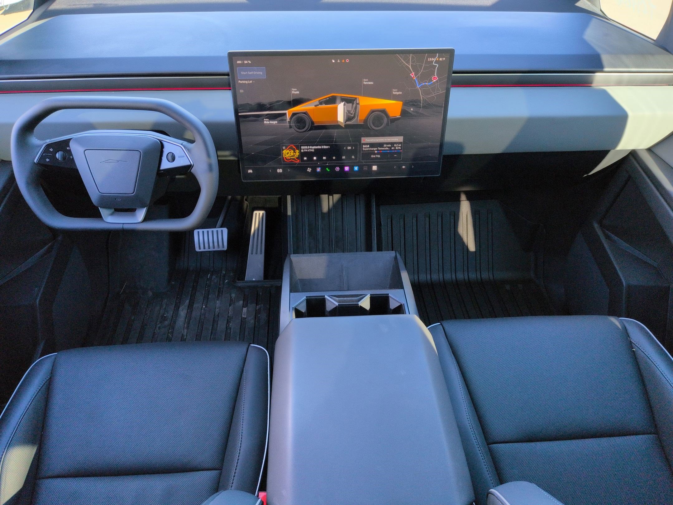 Used 2025 Tesla Cybertruck AWD Crew Cab image 28