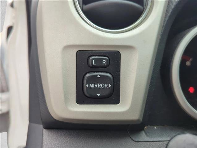 Used 2009 Toyota Matrix image 12